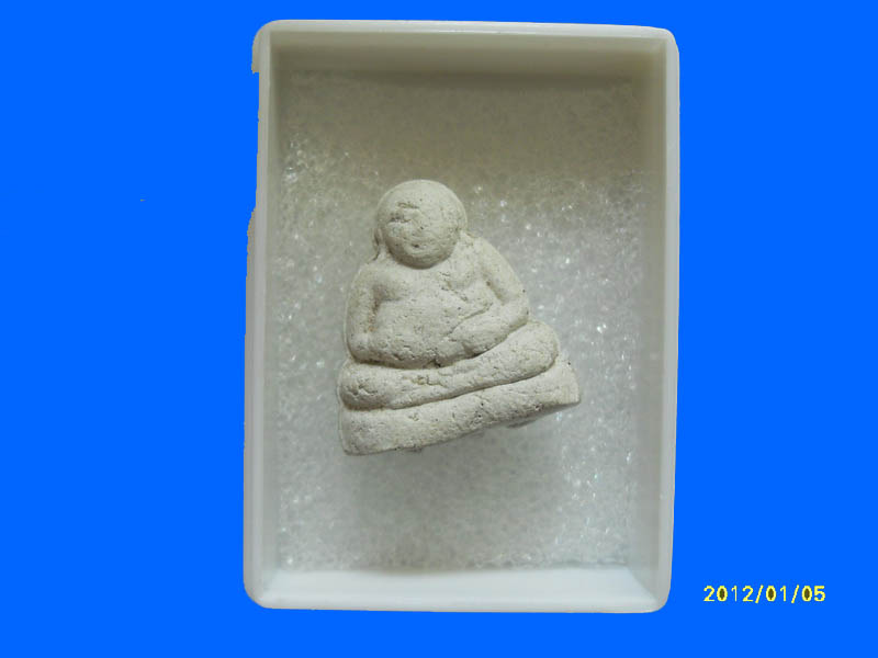 พระสังกัจจายน์ เนื้อผงไม่ทราบที่ครับ เหมือนเดิมครับรอบนี้เริ่ม20บาท PR.013