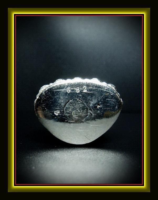 กริ่งบารมี 80 (ลาภ ผลพูน ทวี) รุ่นแรก ตอก 2 โค๊ด สมเด็จพระญาณสังวร วัดบวรนิเวศ พร้อมกล่องเดิมจากวัด