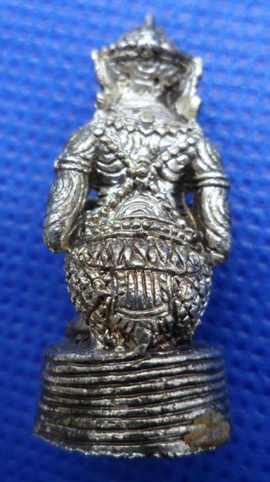 หนุมานหลวงปู่ทิม วัดละหารไร่ เนื้ออัลป่ก้า อุดผงพลายกุมาร รุ่นย้อนรอย๗๒ เลขตัวเดียว ๘ เลขมงคลครับ