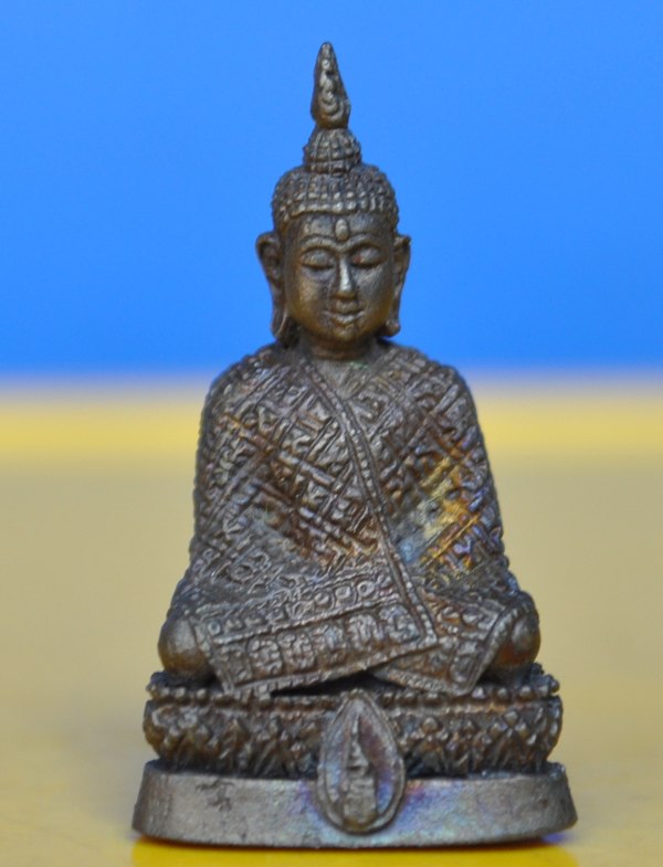 พระแก้วมรกตสธ.ทรงเครื่องฤดูหนาว วัดบวรนิเวศ