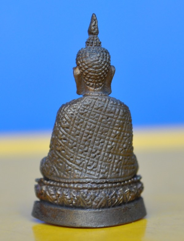 พระแก้วมรกตสธ.ทรงเครื่องฤดูหนาว วัดบวรนิเวศ