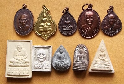 รวมพระเครื่อง 50 องค์ เหมาไปเลยครับ  ......B72