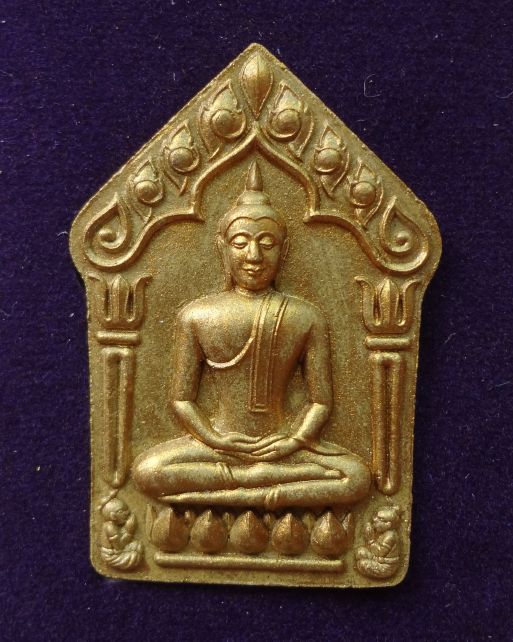 พระขุนแผนผงพรายกุมารผสมเนื้อว่านดอกทอง ฝังตะกรุดเงินคู่ พิมพ์ใหญ่ รุ่นเทพนิมิต สุดยอดความสวยคมชัด