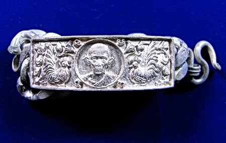 สร้อยข้อมือ หลวงพ่อรวย วัดตะโก จ.อยุธยา ปี 2545