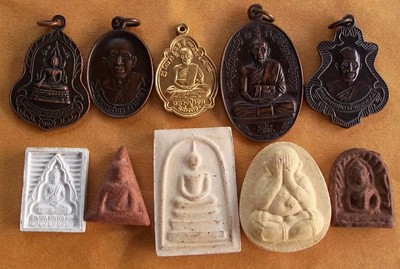 รวมพระเครื่อง 50 องค์ เหมาไปเลยครับ  ......B87