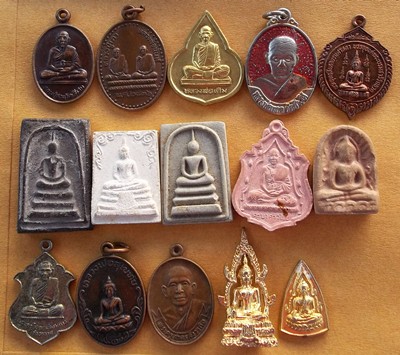 รวมพระเครื่อง 50 องค์ ....B91