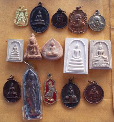 รวมพระเครื่อง 50 องค์ ....B91