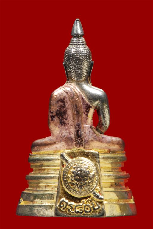 หลวงพ่อโสธร 80ปี กรมตำรวจ ลอยองค์ ปี 2539 เนื้อสามกษัติย์ สภาพสวยมาก พร้อมกล่องเดิม