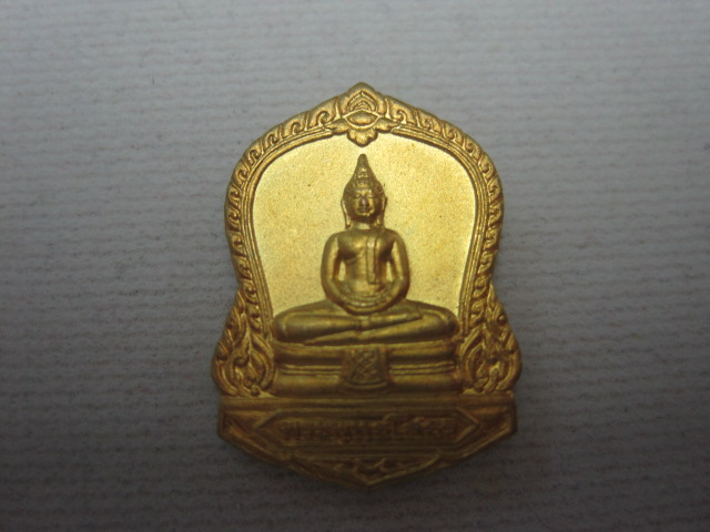 หลวงพ่อโสธร สมเด็จพระพุฒาจารย์ (เกี่ยว) วัดสระเกศ กรุงเทพมหานคร