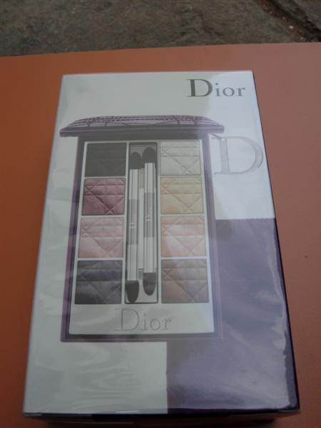 เครื่องสำอางแต่งหน้า Dior  แท้ซื้อมาจากรัสเซีย