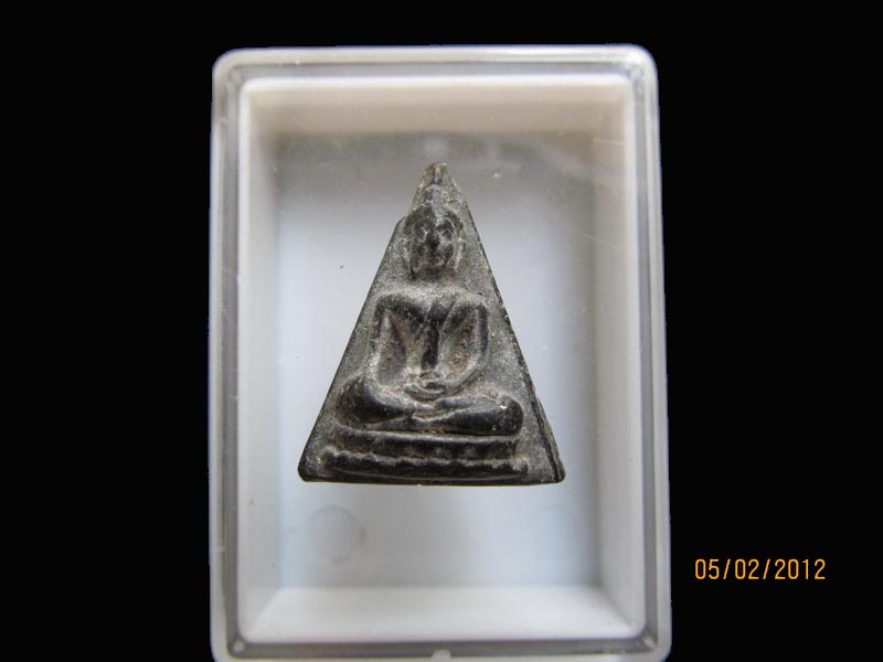 พระนางพญา ผงดำไม่ทราบที่ รอบนี้เริ่ม20บาท EI.84