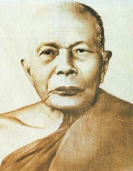 พระปิดตาจัมโบ้ หลวงพ่อแดง วัดเขาบันไดอิฐ จ.เพชรบุรี เนื้อดินเผา ปี 2513 (เคาะเดียว)