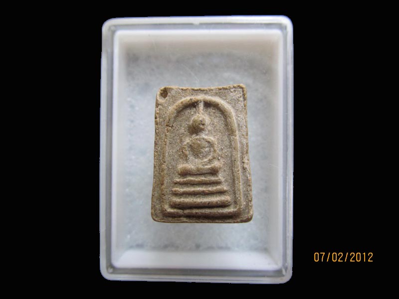 พระคะแนนเนื้อผงเก่า ไม่ทราบที่ เหมือนเดิมครับรอบนี้เริ่ม20บาท EI.195
