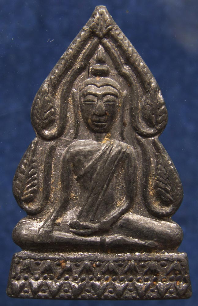 หลวงปู่เฮี้ยง วัดป่า พิมพ์ชินราชเนื้อชิน พ.ศ. 2500 รับประกันพระแท้ สนใจข้อมูลเพิ่มเติมติดต่อ 081-62