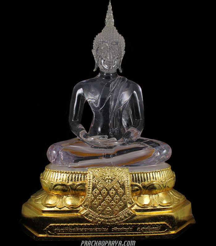 พระแก้วเรซิ่นใส หน้าตัก 9 นิ้ว วัดท่าซุง จ.อุทัยธานี ปิดทองที่ฐาน หนัก 8.2กก. สวยมาก ๆ