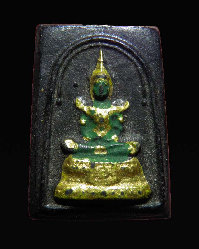 พระแก้วมรกตเนื้อผง ลงรักปิดทอง หลังเสือพิมพ์เล็ก (หายาก) เจ้าคุณนรฯ ออกวัดศีลขันธารา จ.อ่างทอง