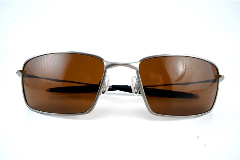 NEW!  แว่นกันแดด   Oakley  Ti Square Whisker