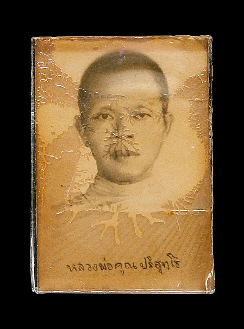 รูปเหมือนหลวงพ่อคูณอัดกระจก ปี09