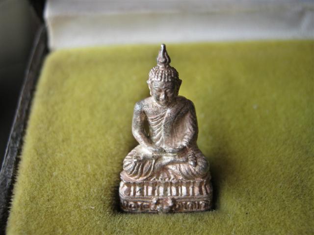 พระกริ่งนิรันตราย ญสส. วัดบวรนิเวศวิหาร ๑ ชุด ๒ องค์