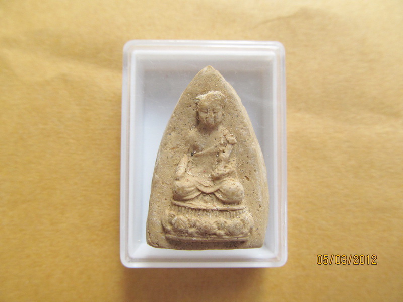 รูปเหมือนไตฮงกง เนื้อผง ไม่ทราบที่/รุ่น เริ่ม20บาท BB34