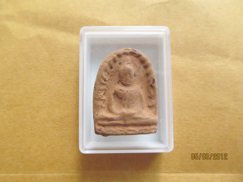 พระพิมพ์ซุ้มกอ โรยผงพลอยไม่ทราบวัด (เกจิ)  เริ่ม20บาท BB38