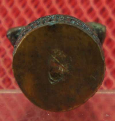 รูปหล่อหลวงปู่สรวง เทวดาเล่นดิน (ตอกโค๊ตใต้ฐานคำว่า " ดี " ) ปี 2542 วัดไพรพัฒนา จ.ศรีสะเกษ 