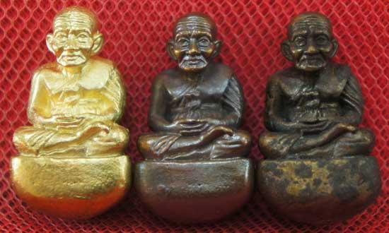 หลวงปู่ทวด พิมพ์เบ้าทุบ 3 องค์ เนื้อเปียกทอง เนื้อนวะ เนื้อผิวไฟ วัดในหาน ปี 36