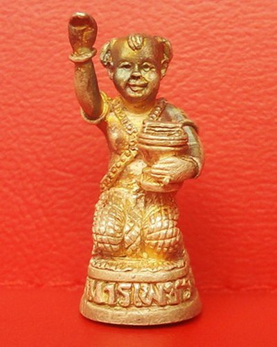กุมารทอง ลอยองค์ ชุบเงินพ่นทราย รุ่นรับทรัพย์ หลวงปู่ชื่น วัดตาอี จ.บุรีรัมย์ พร้อมกล่องเดิม