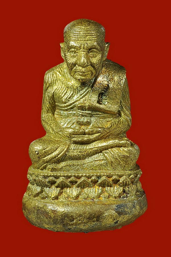 หลวงปู่ทวด พิมพ์เบ้าทุบมหาลาภ เนื้อทองทิพย์ รุ่นกฐิน วัดช้างให้ ปี 2540 สร้าง 2999 องค์ครับ