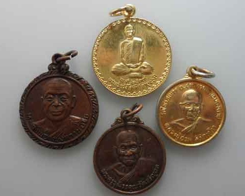 *** 4 เหรียญ *** 100฿