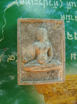 สมเด็จโต๊ะหักอาจารย์ทองวัดสำเภาเชยปี2529เนื้อผงพุทธคุณผสมว่านเก่าหลวงปู่ทวดปี97พระกลำงขี้นไขว่านสวยม