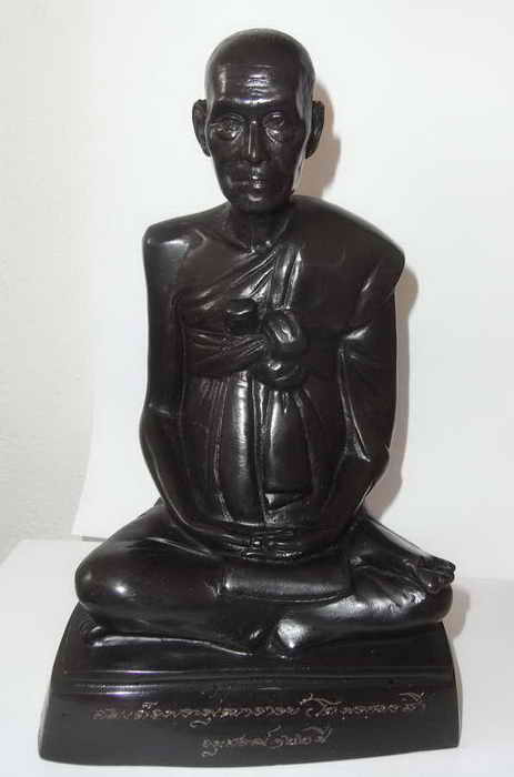 บูชาสมเด็จพุฒาจารย์ (โต พรหมรังสี)เนื้อทองเหลือง หน้าตัก 5 นิ้ว สูง 9 นิ้ว ค่ะ