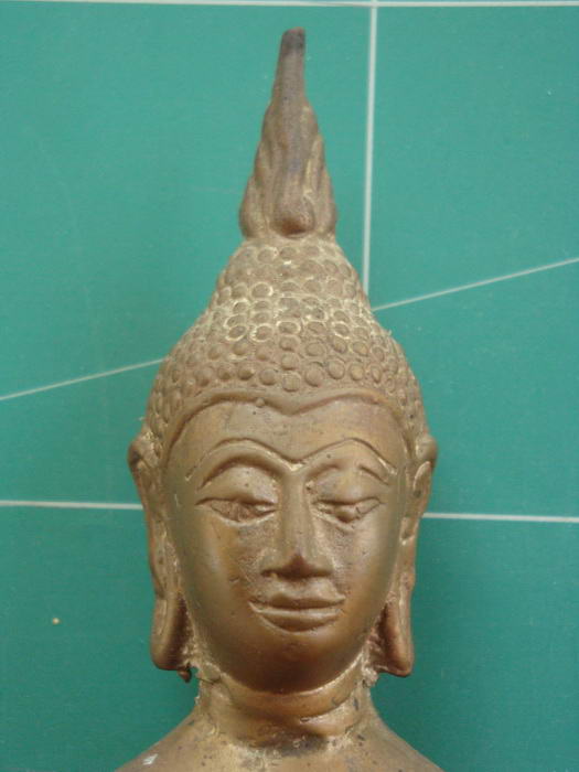 พระบูชาปางห้ามญาติ เนื้อโลหะมีดินใต้ฐาน สูง9นิ้ว ฐาน1.5นิ้ว เนื้อสวยๆครับ