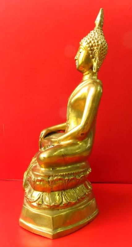 ((เริ่ม 599.- ))พระพุทธรูปบูชาปางสดุ้งมาร เนื้อทองเหลือง ฐาน ๖ นิ้วครึ่ง สูง ๙ นิ้ว (1) !!!!!