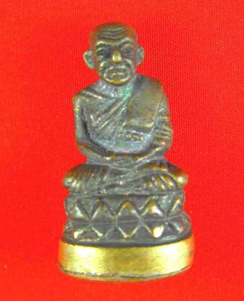 หลวงปู่ทวดลอยองค์บัวรอบ"รุ่น๗รอบสมเด็จพระสังฆราชปี40"วัดบวร เนื้อสัมฤทธิ์