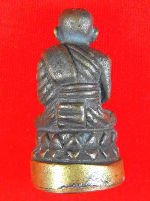 หลวงปู่ทวดลอยองค์บัวรอบ"รุ่น๗รอบสมเด็จพระสังฆราชปี40"วัดบวร เนื้อสัมฤทธิ์