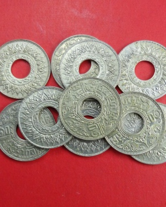 เหรียญ 10 สตางค์เนื้อเงิน ปี 2484 ขอบสตางค์ จัดยกชุด10เหรียญ