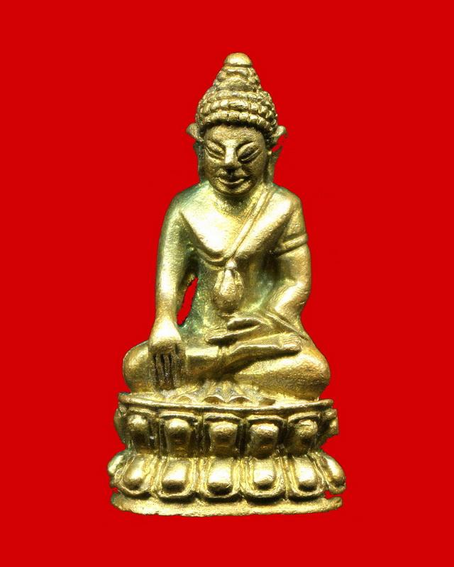 รับสงกรานต์ ที่เคาะแรก หลวงปู่หมุน วัดบ้านจาน 2 องค์