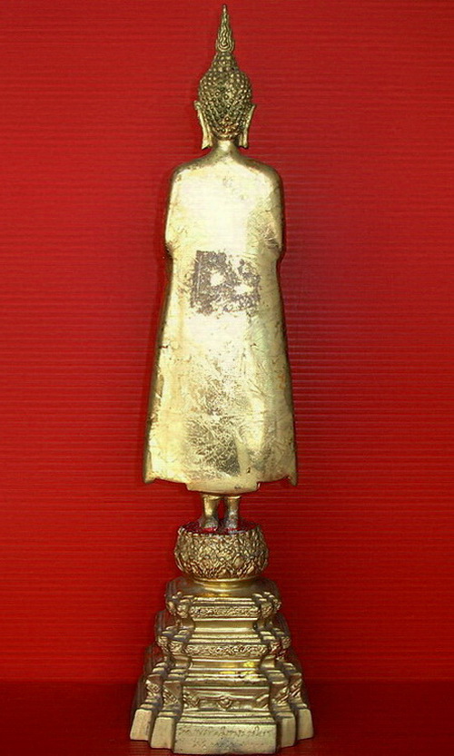 *พระบูชาหลวงพ่อบ้านแหลม วัดเพชรสมุทรวรวิหาร กะไหล่ทอง สูง 15 นิ้วค่ะ*