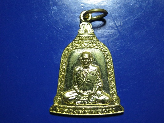 หลวงพ่อพรหม  ระฆังใหญ่ตอกโค๊ต วัดช่องเเค  จังหวัดนครสวรรค์ 