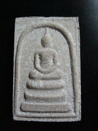 พระสมเด็จ หลังฝังเม็ดแร่ ไม่ทราบที่