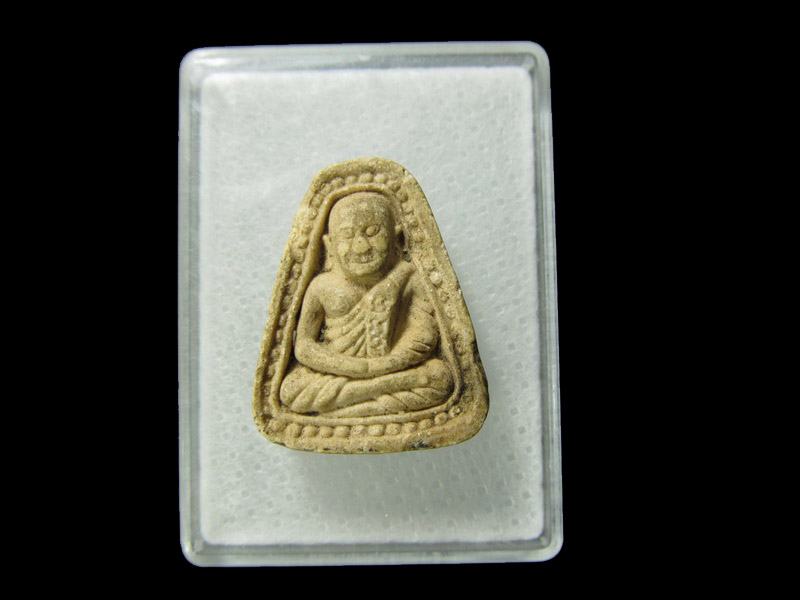 พระผงหลวงพ่อเงิน วัดบางคลาน จ.พิจิตร รุ่น ปลดหนี้.. เริ่ม20บาท/ D.093