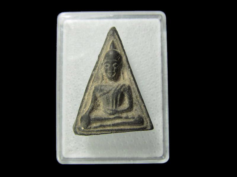 พระนางพญาหลังอุ หลวงพ่อจงวัดหน้าต่างนอก เนื้อผงใบลาน **001/30**.. เริ่ม20บาท/ D.127