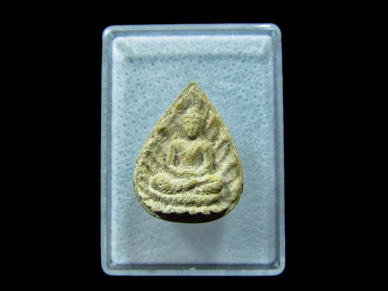 พระพุทธกลีบบัว หลังยันต์ ไม่ทราบวัดครับ... เริ่ม20บาท/ C.015