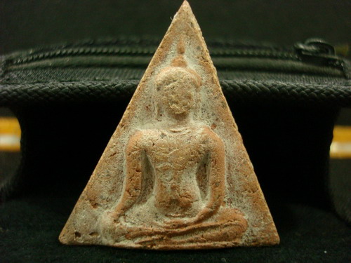 พระนางพญา ( เนื้อเก่าๆๆๆ + แท้ๆๆๆ ) ไม่ทราบกรุ สภาพเดิมๆๆๆ