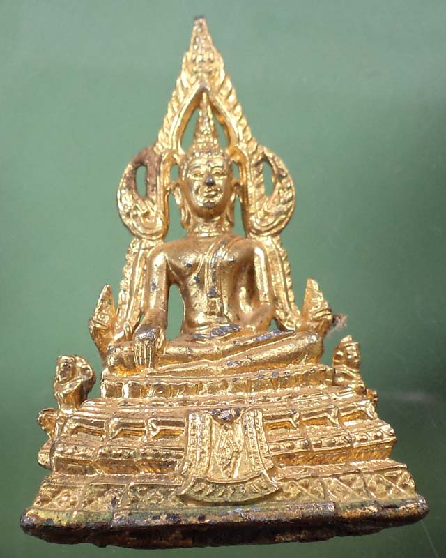 รูปหล่อพระพุทธชินราช ชุบทอง ฐาน 1.5 นิ้ว สูง 2.5 นิ้ว **เคาะเดียว**