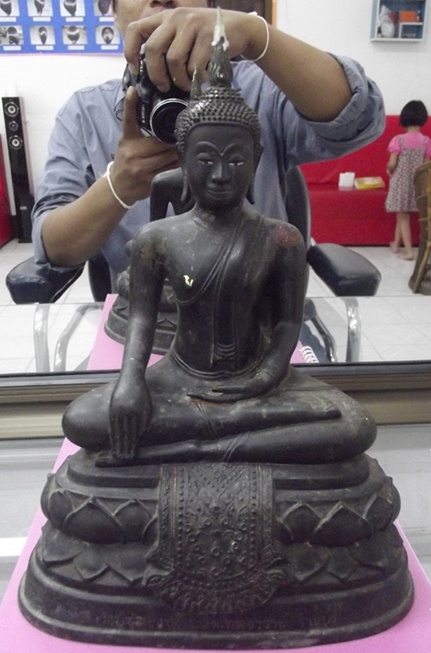 พระบูชาหลวงปู่อู่ทอง(ดำ)วัดเทพอาวาส อ.โพธาราม จ.ราชบุรี หน้าตััก 5 นิ้ว