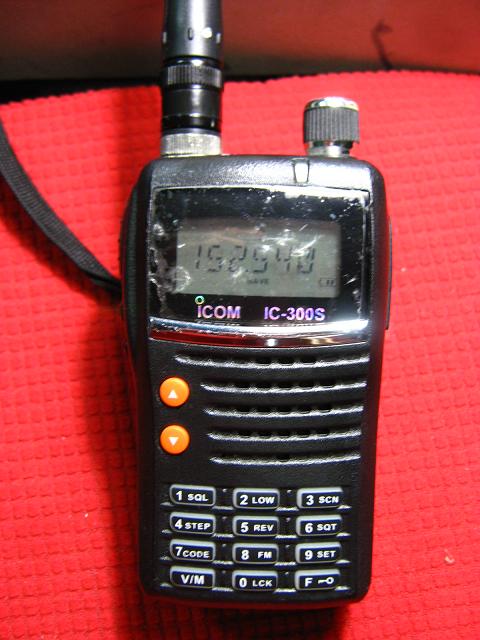 ว.ดำ icom ประมูลมาไม่ได้ใช้ครับ
