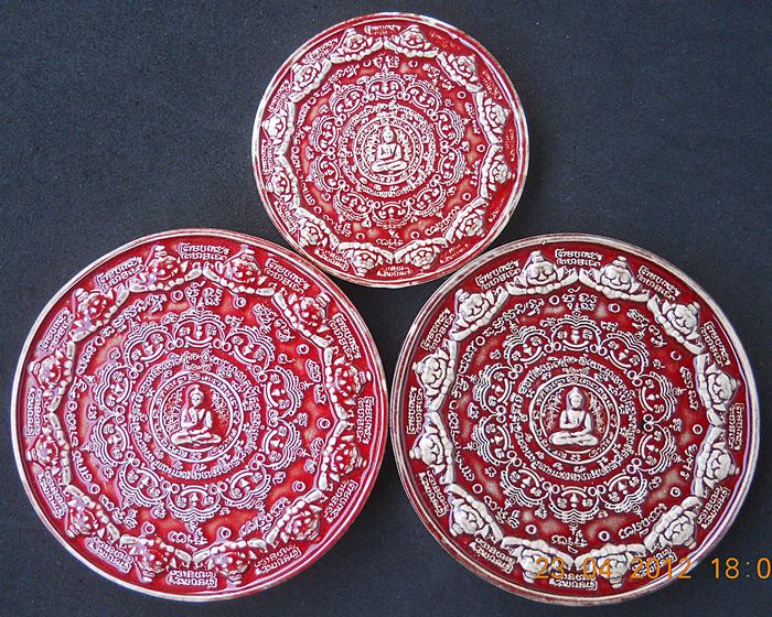 จันทรภาณุมหาราชสุวรรณภูมิ ๕ ซ.ม. และ ๗ ซ.ม. รวมสามองค์... 