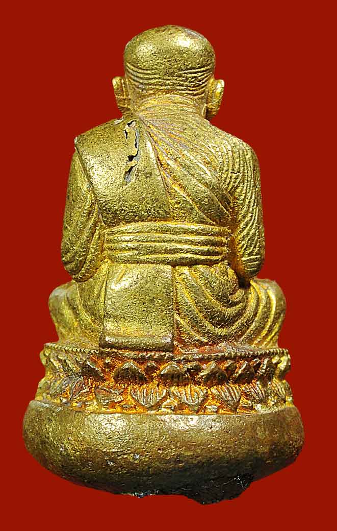 หลวงปู่ทวด พิมพ์เบ้าทุบมหาลาภ เนื้อทองทิพย์ รุ่นกฐิน วัดช้างให้ ปี 2540 สร้าง 2999 องค์ครับ